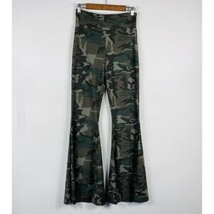 Turquoise Haven Size Medium Camo Print Flare Leg Pull On Soft Pants Green